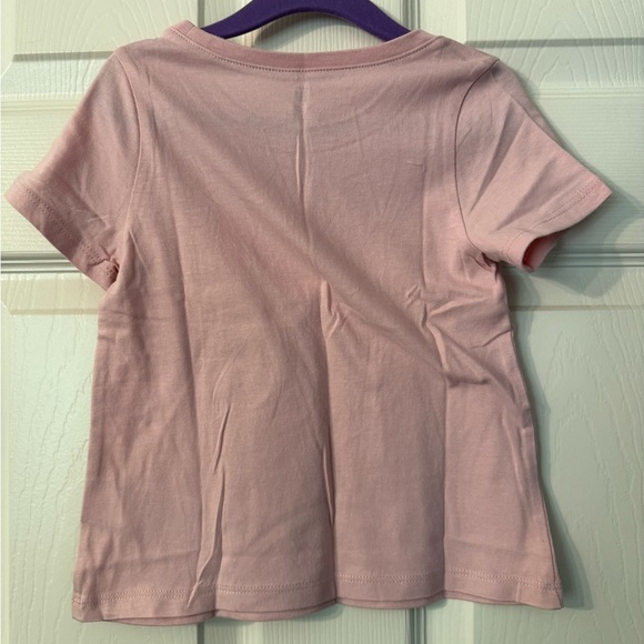 GAP Light Pink Kids Tee NWT - Picture 2 of 4